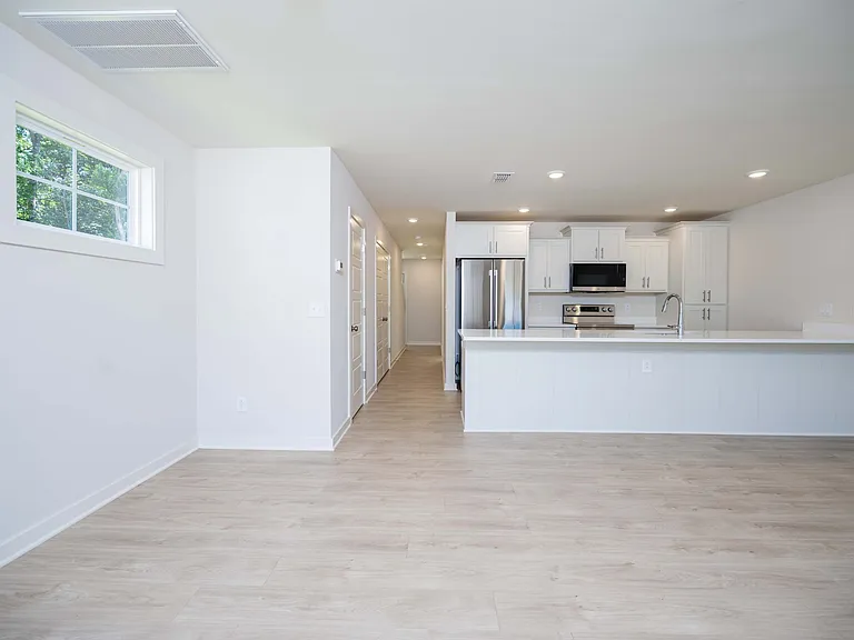 101 Mountaindale Dr — Photo 3
