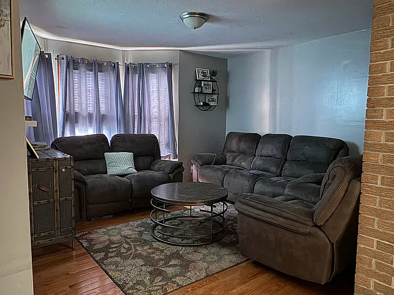 149 Center St #2 — Photo 8