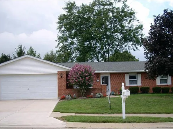 112 Sherry Ln, Lewisburg, OH 45338