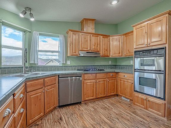 5th image of 466-300 Hanlon Ln