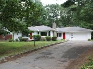 1 Meadow Ln, Latham, NY 12110