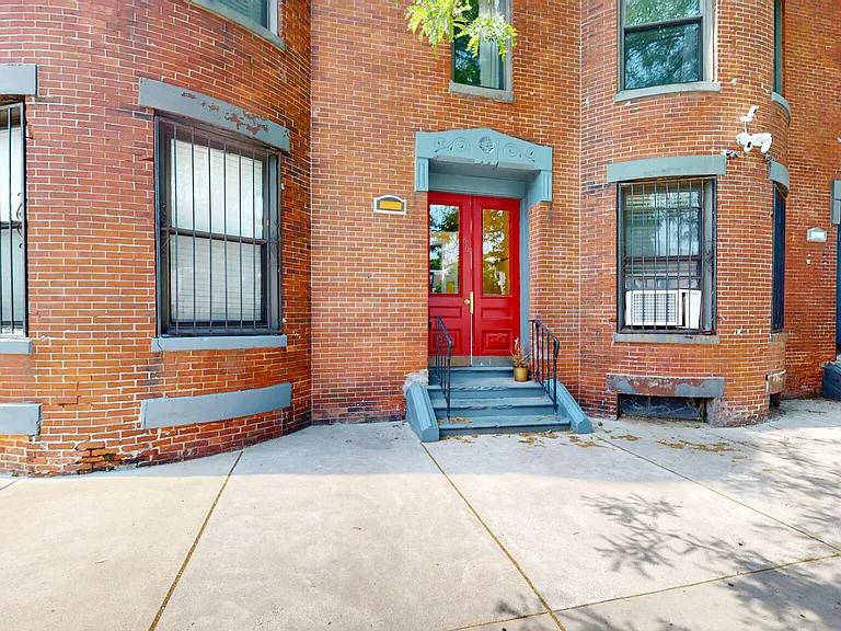 86 Hammond St #2A — Photo 14