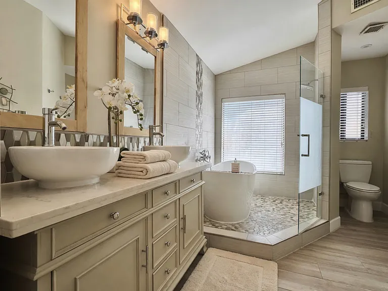 9104 E Sharon Dr — Photo 18