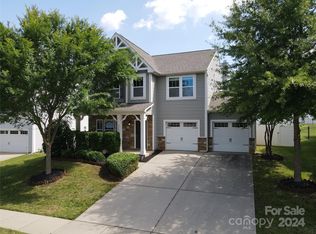 2513 Impatien Dr, Charlotte, NC 28215