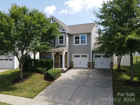 2513 Impatien Dr, Charlotte, NC 28215