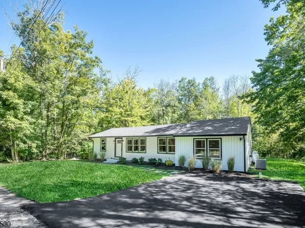 5 Fawn Rd, Vernon Twp., NJ 07422