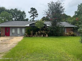 87 Royal Pine Dr, Gulfport, MS 39503