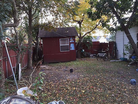 4th image of 617 13th Ave N