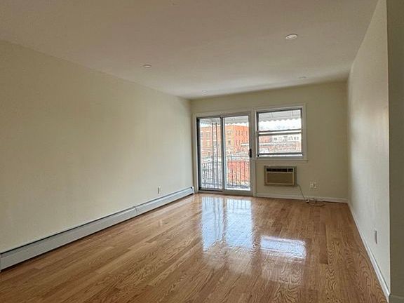 5th image of 4318 213th St Floor 3