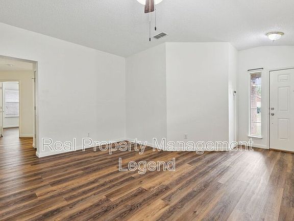 4th image of 3103 Eagle Mountain Dr