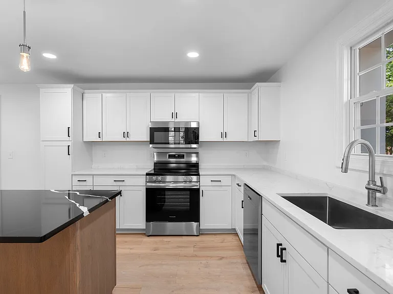 2828 Georgia Ave #A — Photo 11