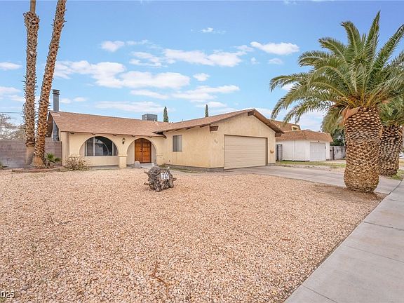 4th image of 212 N Torrey Pines Dr