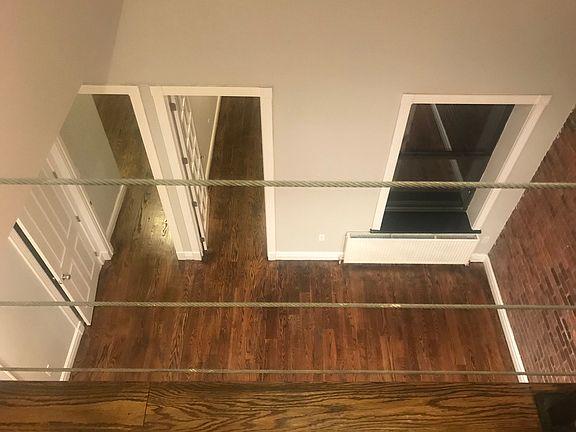4th image of 448 W 50th St