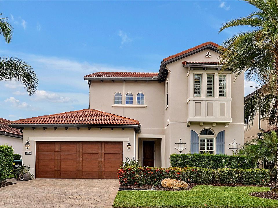 1st image of 10745 Royal Cypress Way