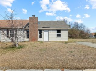 103 Garden Pl, Jacksonville, NC 28546