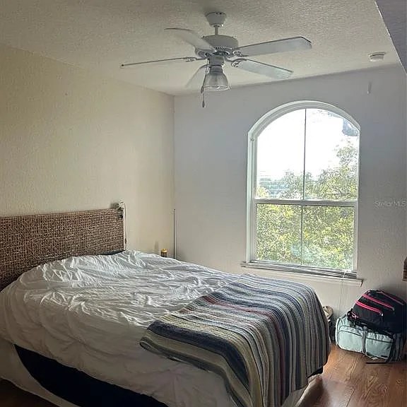 304 E South St #6025 — Photo 8
