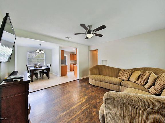 4th image of 7228 Hielo Dr