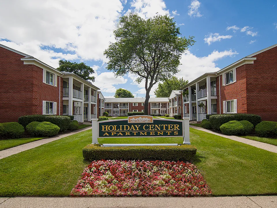 Holiday Center Apartments