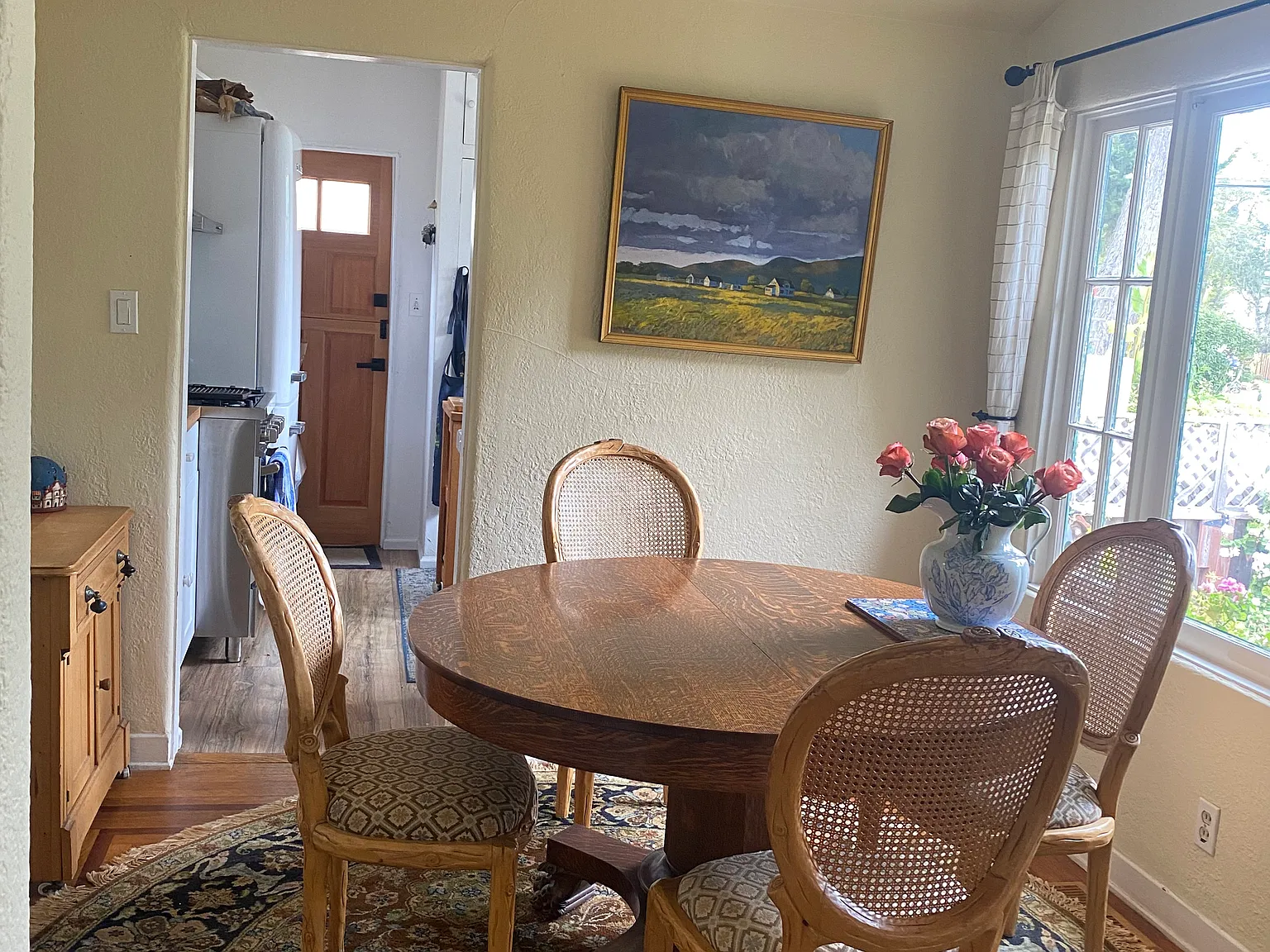 2 bed, 740 sqft, $5,500 — Photo 3
