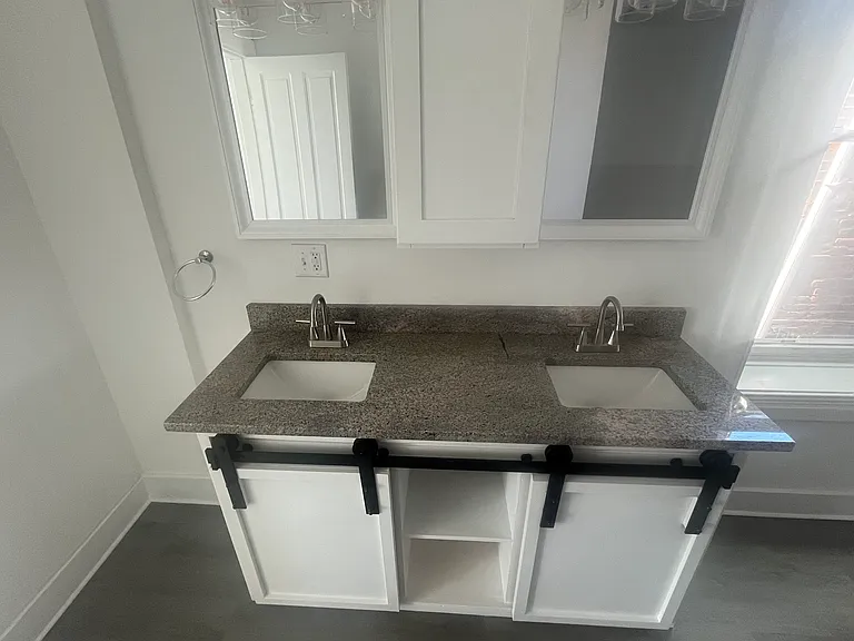19 Carlisle Ave #2 — Photo 8