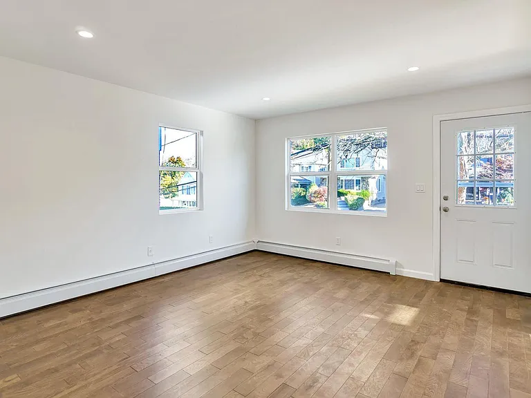 34 N Maryland Ave #36 — Photo 4