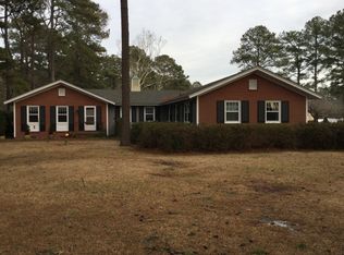 200 Pinelake Dr, Elizabeth City, NC 27909