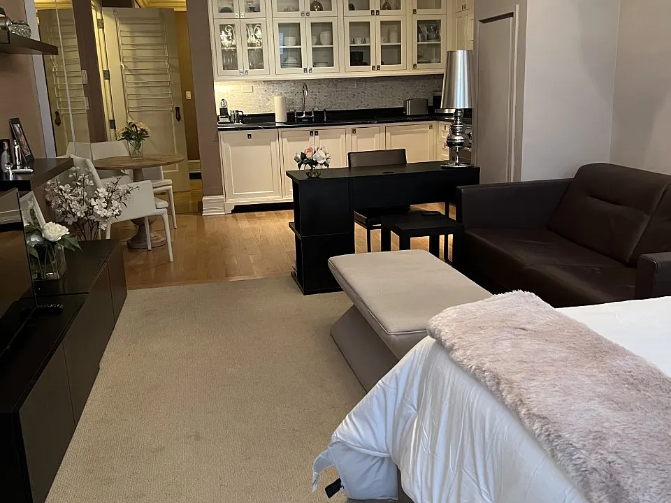 1 Central Park S #1302