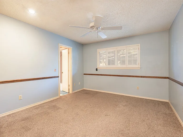 Secondary bedroom 2