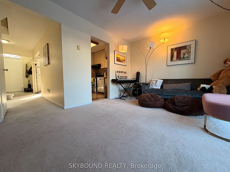 71 Cass Ave #19 — Photo 6