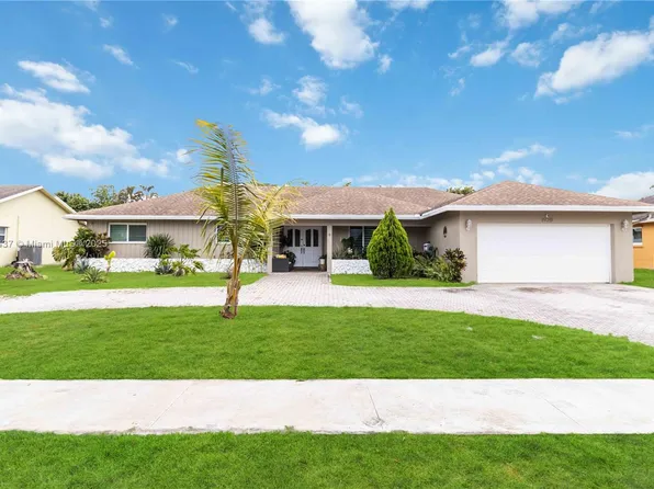 1920 SW 68th Ave, Plantation, FL 33317