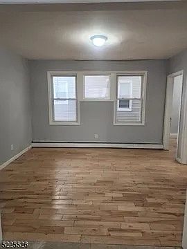 2nd image of 95 Alexander St APT 1