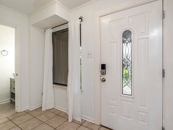4th image of 500 Laketower Dr Unit 38