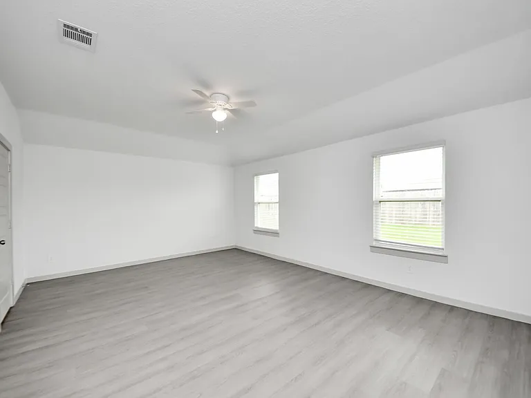 7803 Golden Rubia Ln — Photo 18