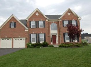 10 Ash Ct, Clinton, NJ 08809