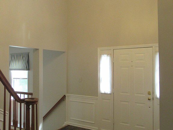 4th image of 7334 Mallory Ln