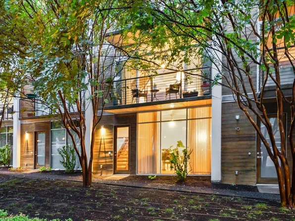 2301 S 5th St APT 11, Austin, TX 78704