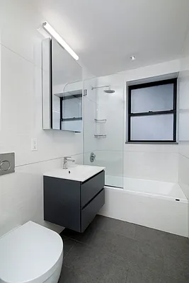 Rented by REAL New York | media 16