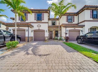6526 S Anise Ct, Davie, FL 33314