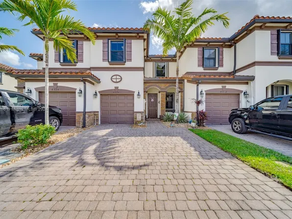 6526 S Anise Ct, Davie, FL 33314