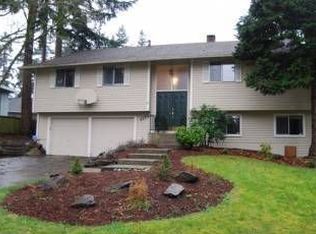 11751 NE 143rd St, Kirkland, WA 98034