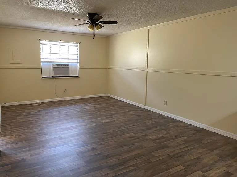 665 Live Oak Ave W #8 — Photo 3