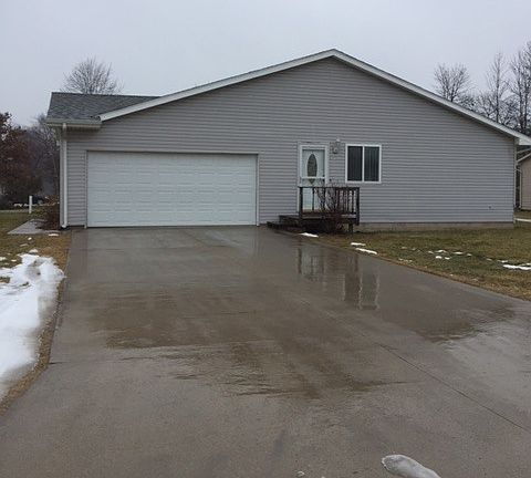 2nd image of 1606 Foxwood Dr