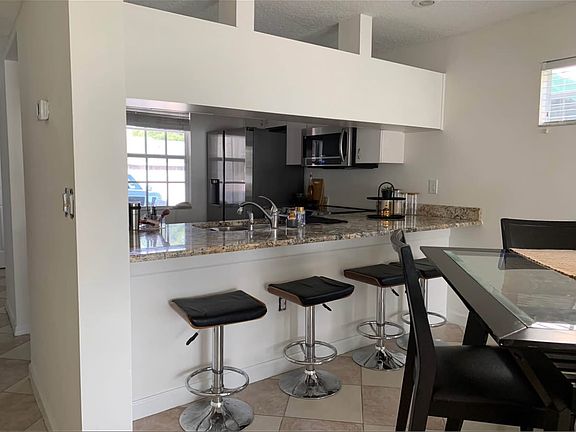 5th image of 8715 Lake Place Ln #6A