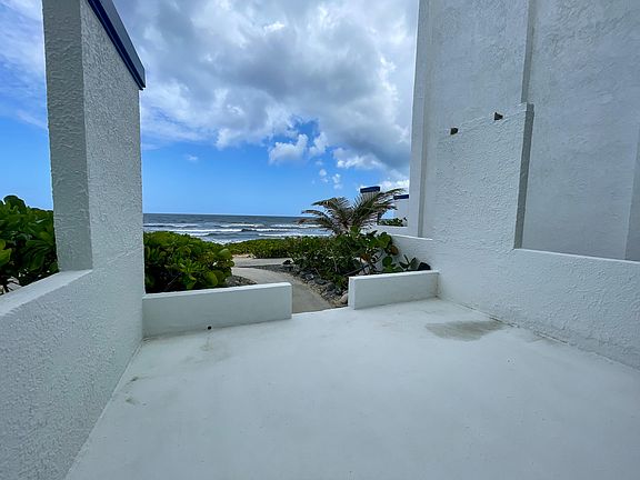 3rd image of 109 Granada Del Mar