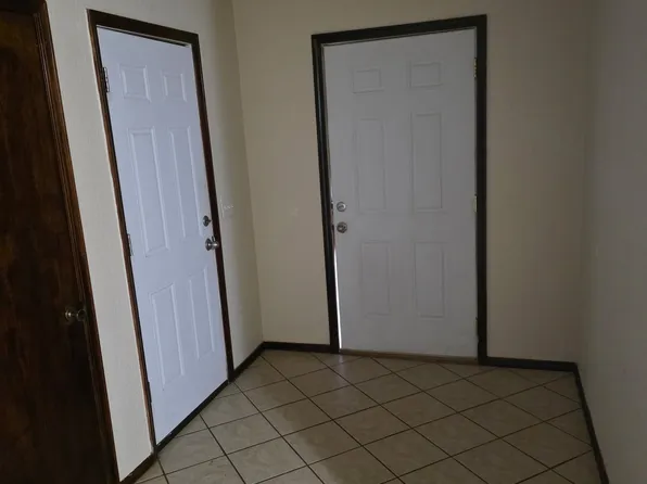 505 Nimrod Rd, Edmond, OK 73003