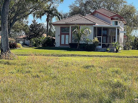 3rd image of 1128 Shoreline Ln