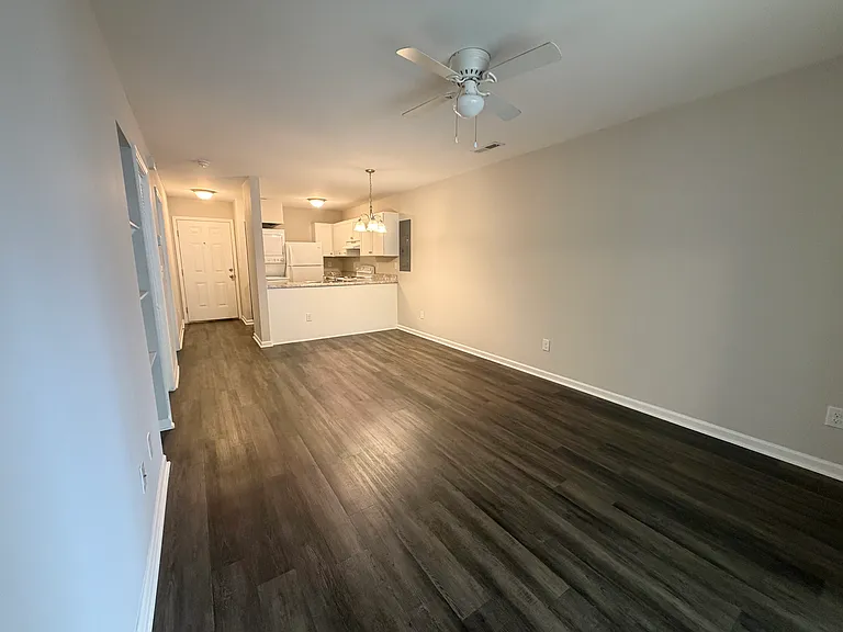116 S Spruce St #116B — Photo 4