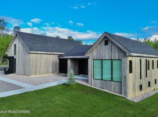 6711 Piute Dr, Thayne, WY 83127