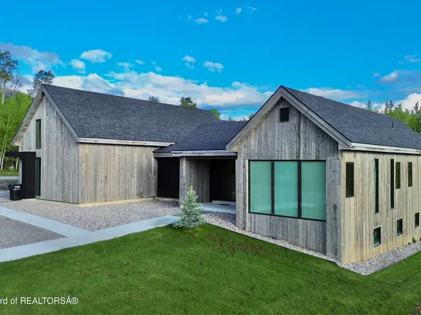 6711 Piute Dr, Thayne, WY 83127