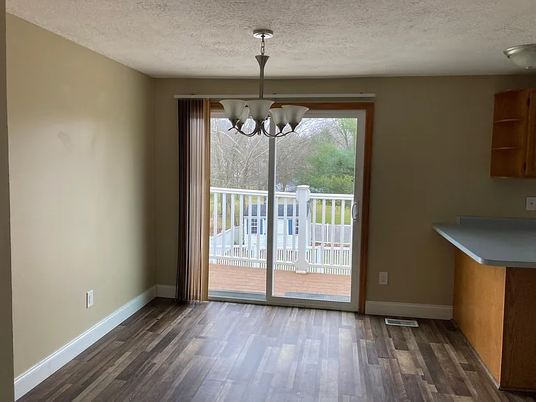 426 Deerfield Dr — Photo 14